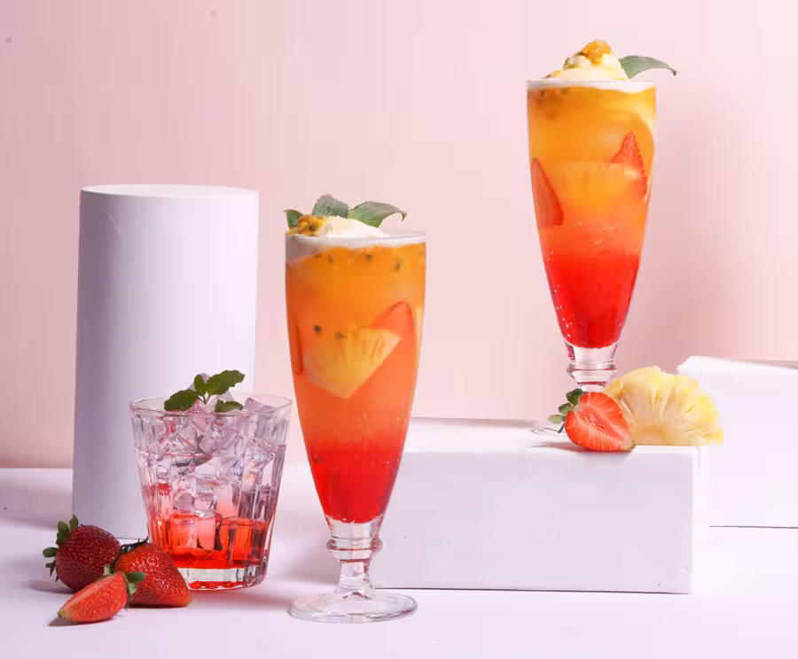 Trà dâu mang hương vị chua chua ngọt ngọt và hương thơm thanh mát