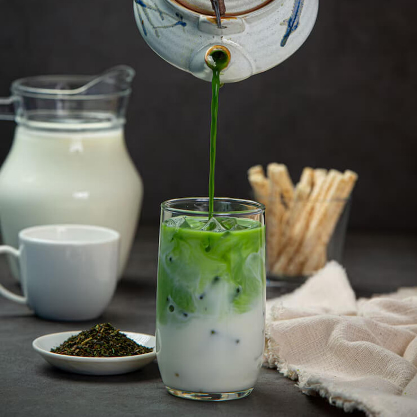 Hướng dẫn pha trà sữa matcha cơ bản