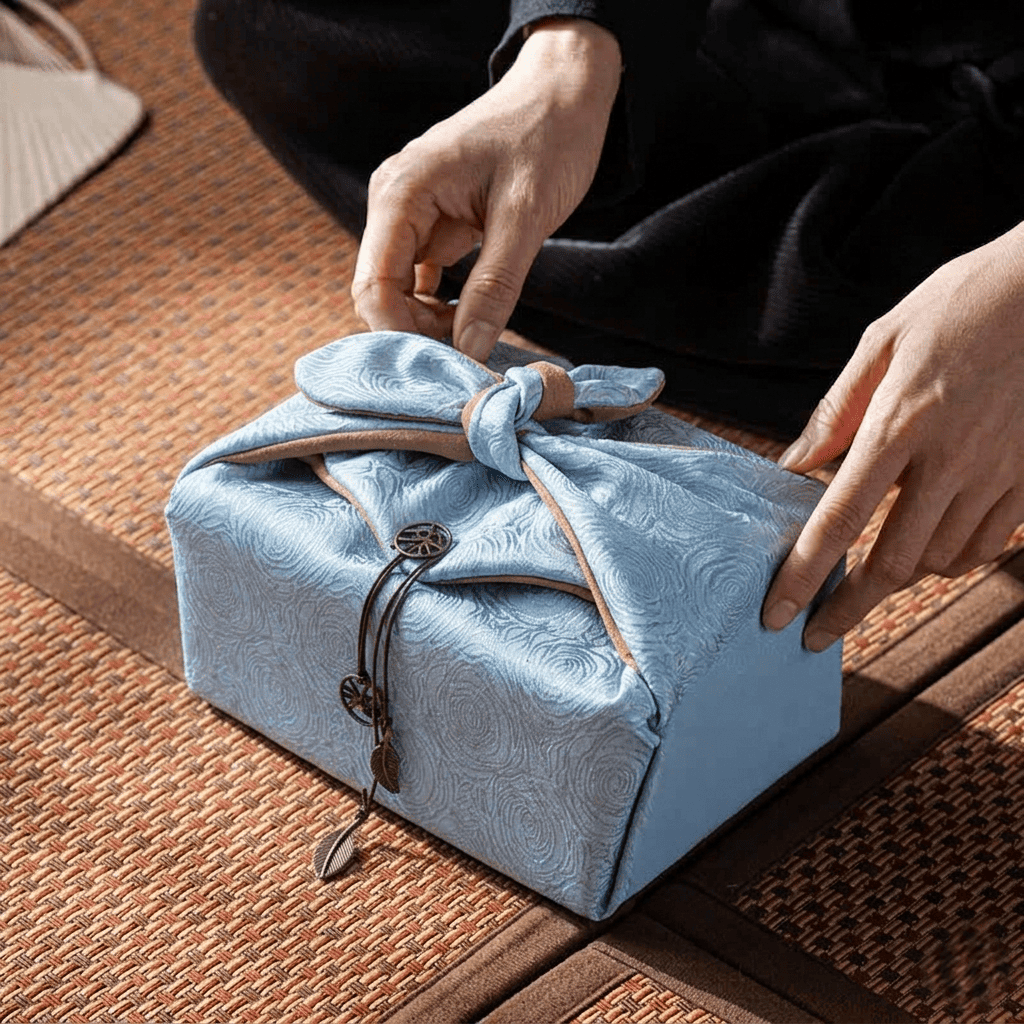 BỘ TRÀ CỤ DU LỊCH HOÀNG GIA – ĐÔNG PHƯƠNG VÂN VŨ