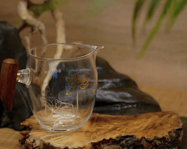 TỐNG THỦY TINH CÁN GỖ